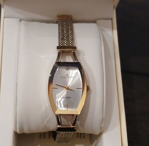 Anne Klein Gold-Tone Mesh Bracelet WatchVintage 90's Classic Diamond